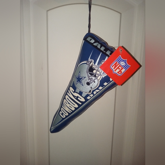 NFL Other - NFL Dallas Cowboys Plush Flag Souvenir NWT Vintage 2003
